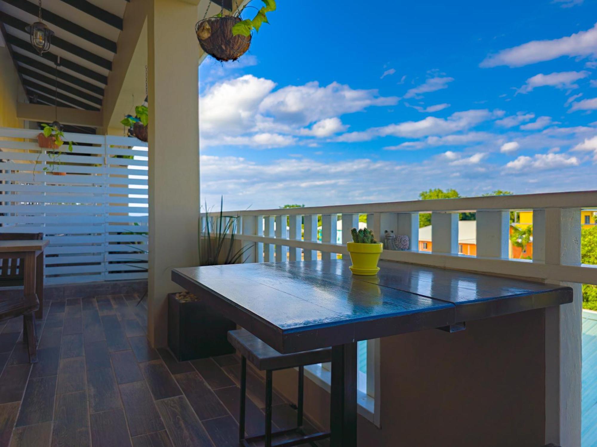 Louis' Apartments Placencia Zewnętrze zdjęcie
