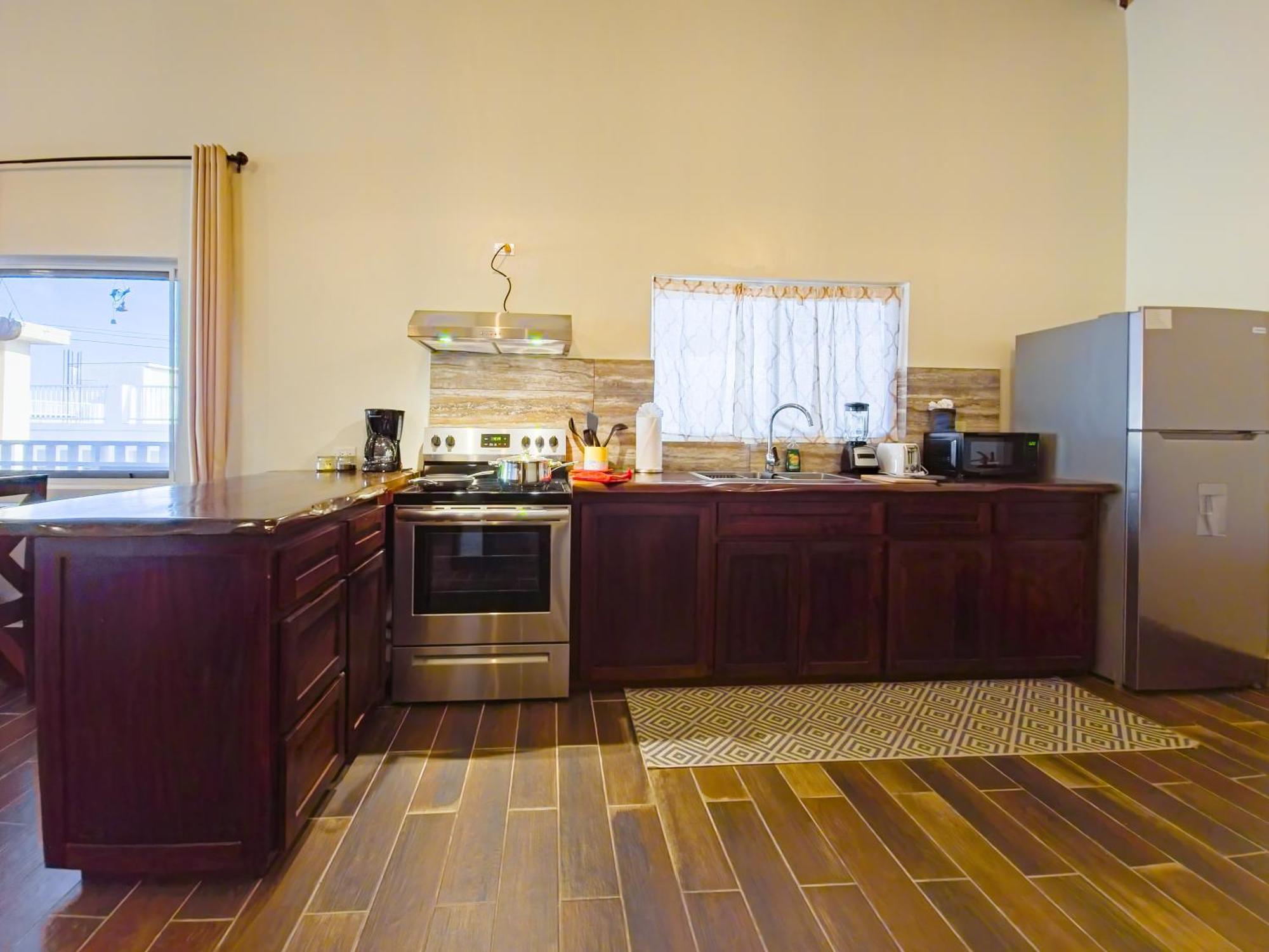 Louis' Apartments Placencia Zewnętrze zdjęcie