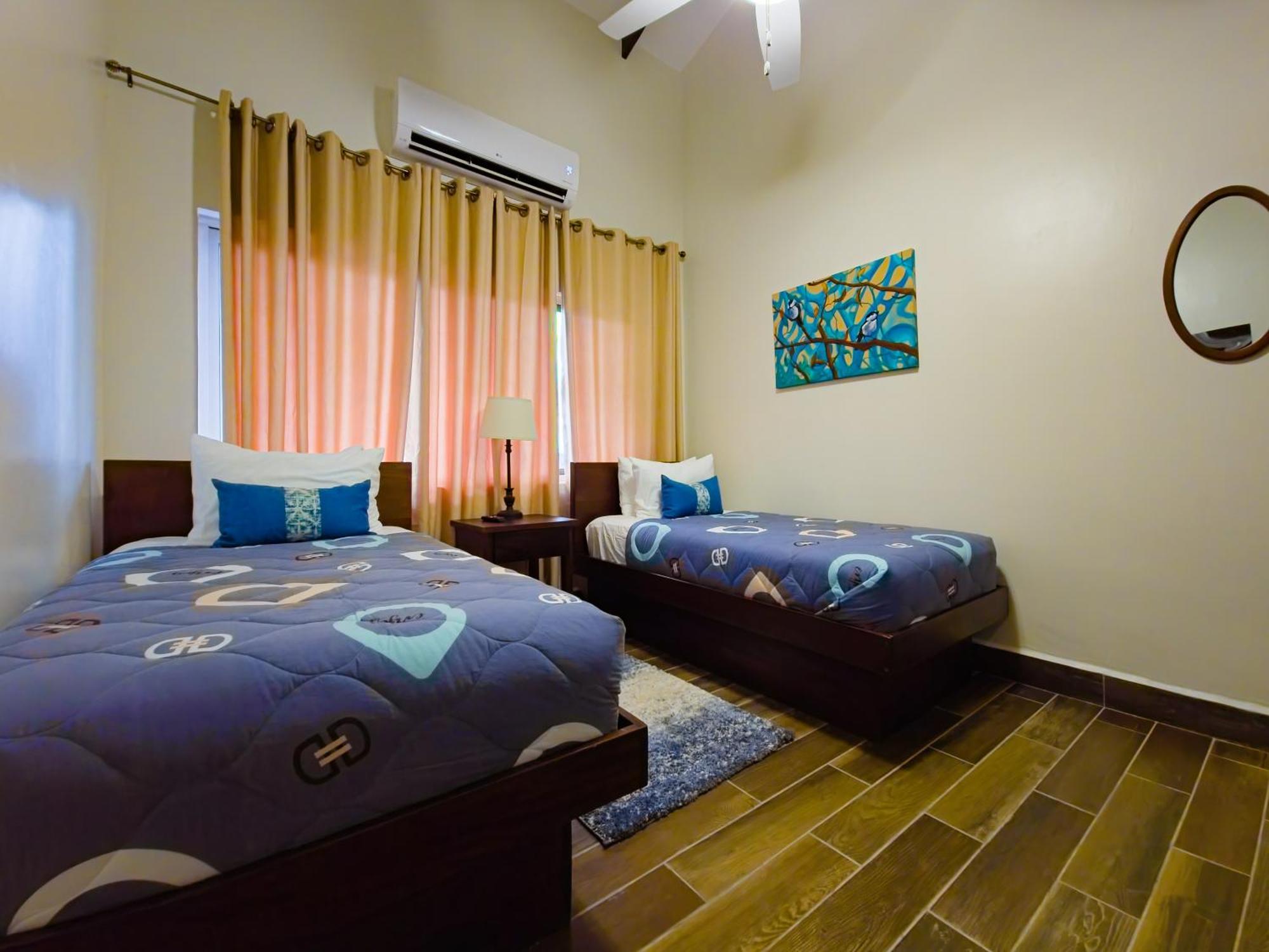 Louis' Apartments Placencia Zewnętrze zdjęcie
