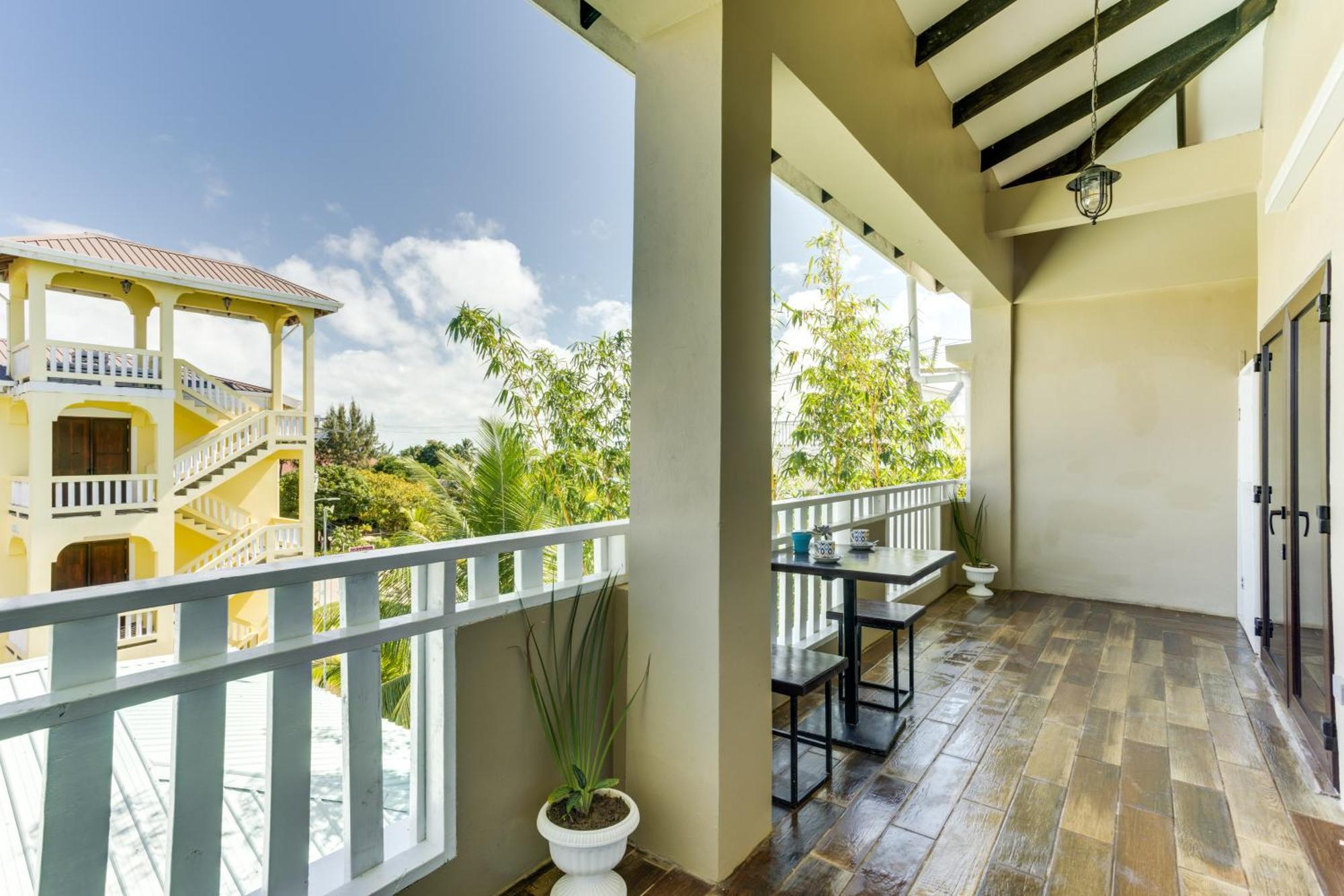 Louis' Apartments Placencia Zewnętrze zdjęcie
