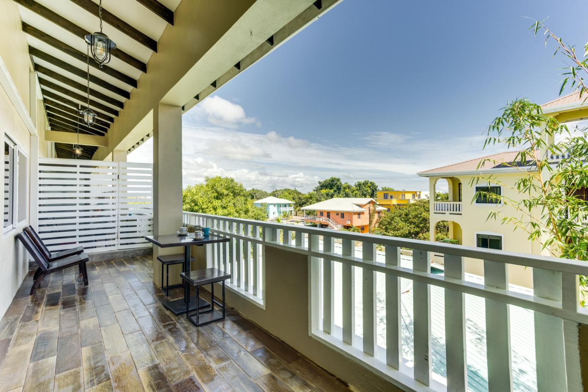 Louis' Apartments Placencia Zewnętrze zdjęcie